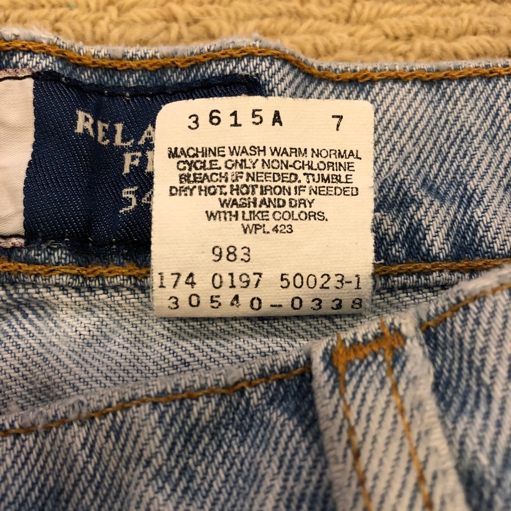 Vintage (90’s) Levi Strauss Stone Washed Jean Shorts, W36 - Picture 5 of 15